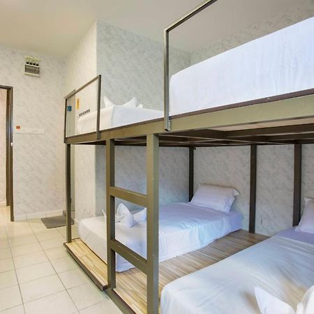 เลซี แคต โฮม Hotel โกตาคินาบาลู ภายนอก รูปภาพ